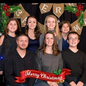 Meet your Posher, Chrissy joel